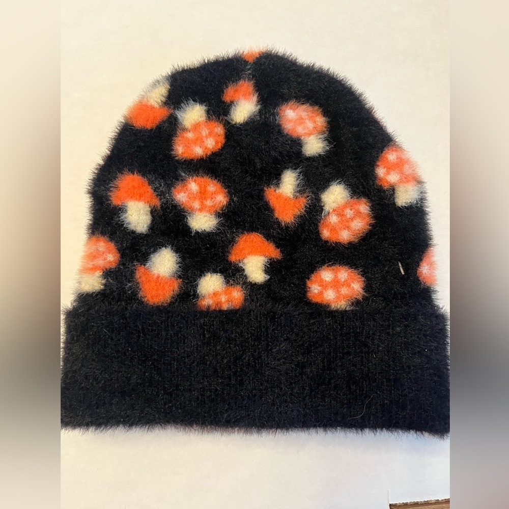 Mushroom beanie